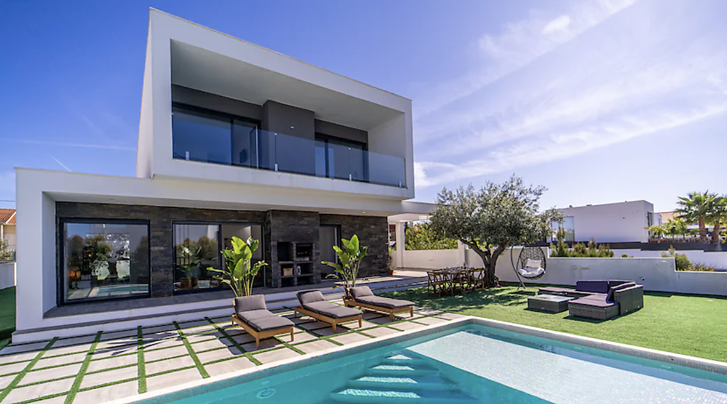 The Sol private villa and pool in Grace Bay